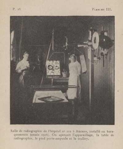 IET-RB-8vo-XXX-Mme-Curie-La-Radiologie-et-la-Guerre---Plate-3-Photo