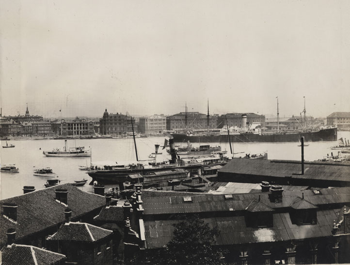 NAEST-112-03-Page-01-Bund-panorama-Pane-05