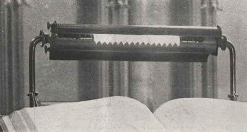 SC-MSS-296-offprint-figure-03-desk-lamp-for-choir-stalls