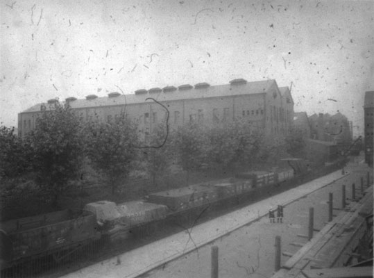 NAEST-074-04-0190-L293-BTH-Lamp-Factory-Jan-1913-light-adjusted