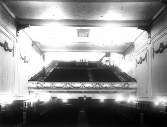NAEST-074-04-0338-L492-St-James-Cinema,-Harrogate-June-1913-light-adjusted